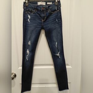 Hollister Dark Blue Distressed Skinny Jeans #0585